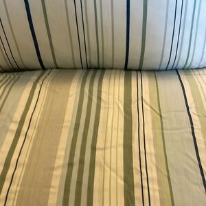 IKEA queen duvet cover and 2 shams/pillowcases